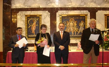 María Antonia del Amo Rodríguez recibe el título de Maestra Belenista.