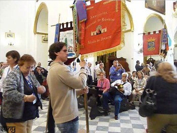 Momento de la ofrenda floral de las Asociaciones Belenistas a N. Sra. del Carmen