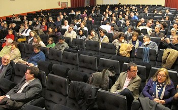 Imagen de público asistente al acto de clausura