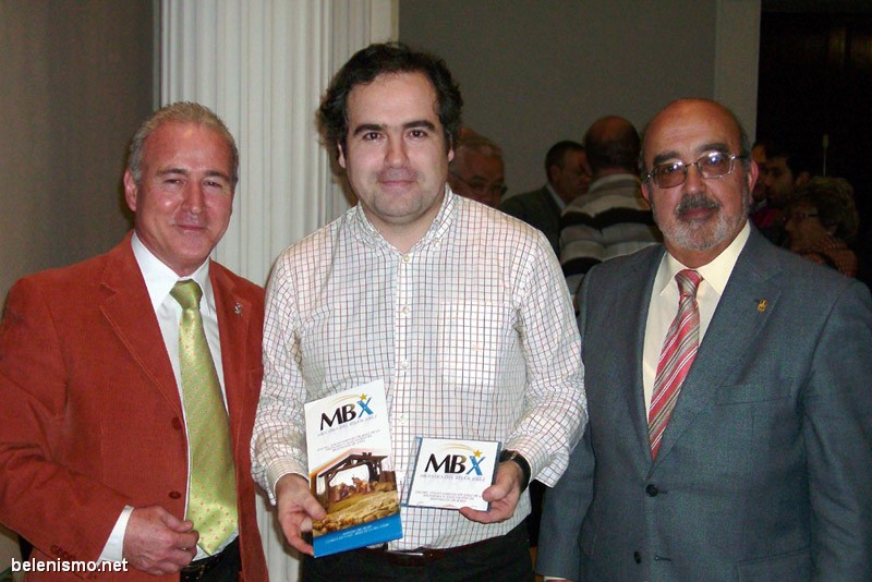 D. Manuel Alcocer, D. Íñigo Bastida y D. Vicente Prieto, tras la presentación del proyecto