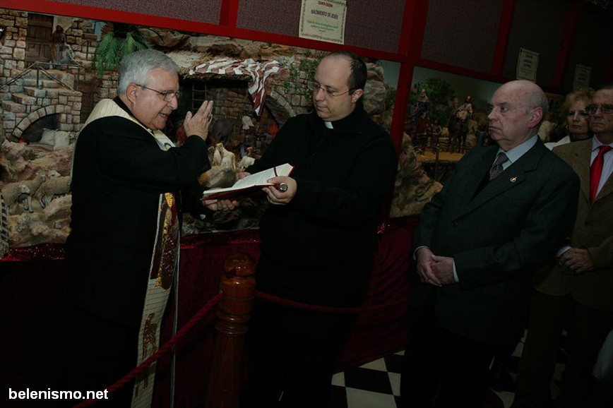 El Obispo de Orihuela-Alicante bendice el Gran Belén de la Diputación